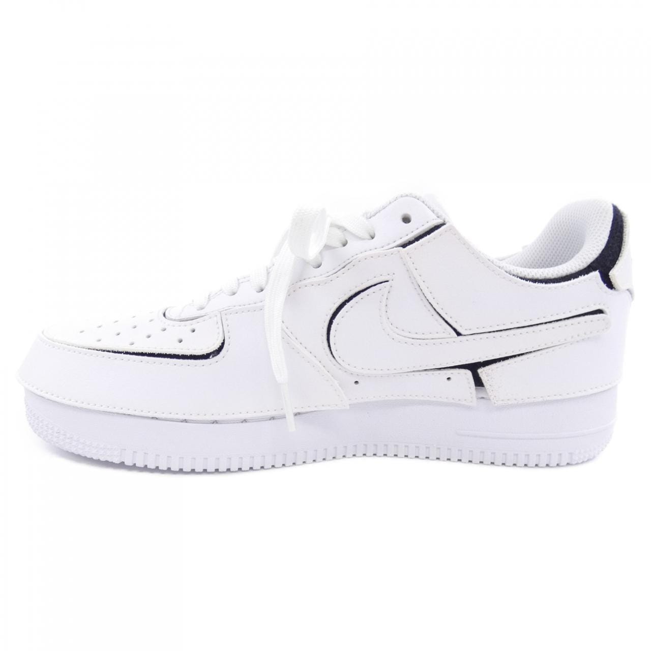 ナイキ NIKE CZ5093-100 スニーカー