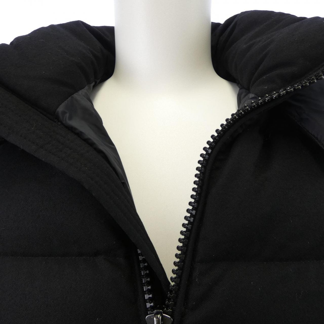 モンクレール MONCLER MONTGENEVRE ダウンジャケット