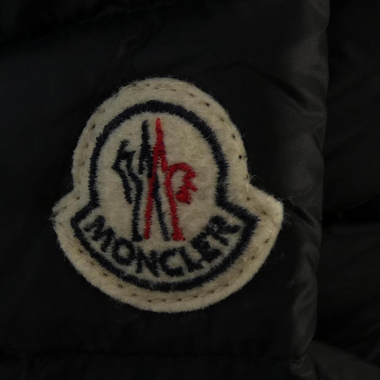 モンクレール MONCLER VELUE ダウンジャケット