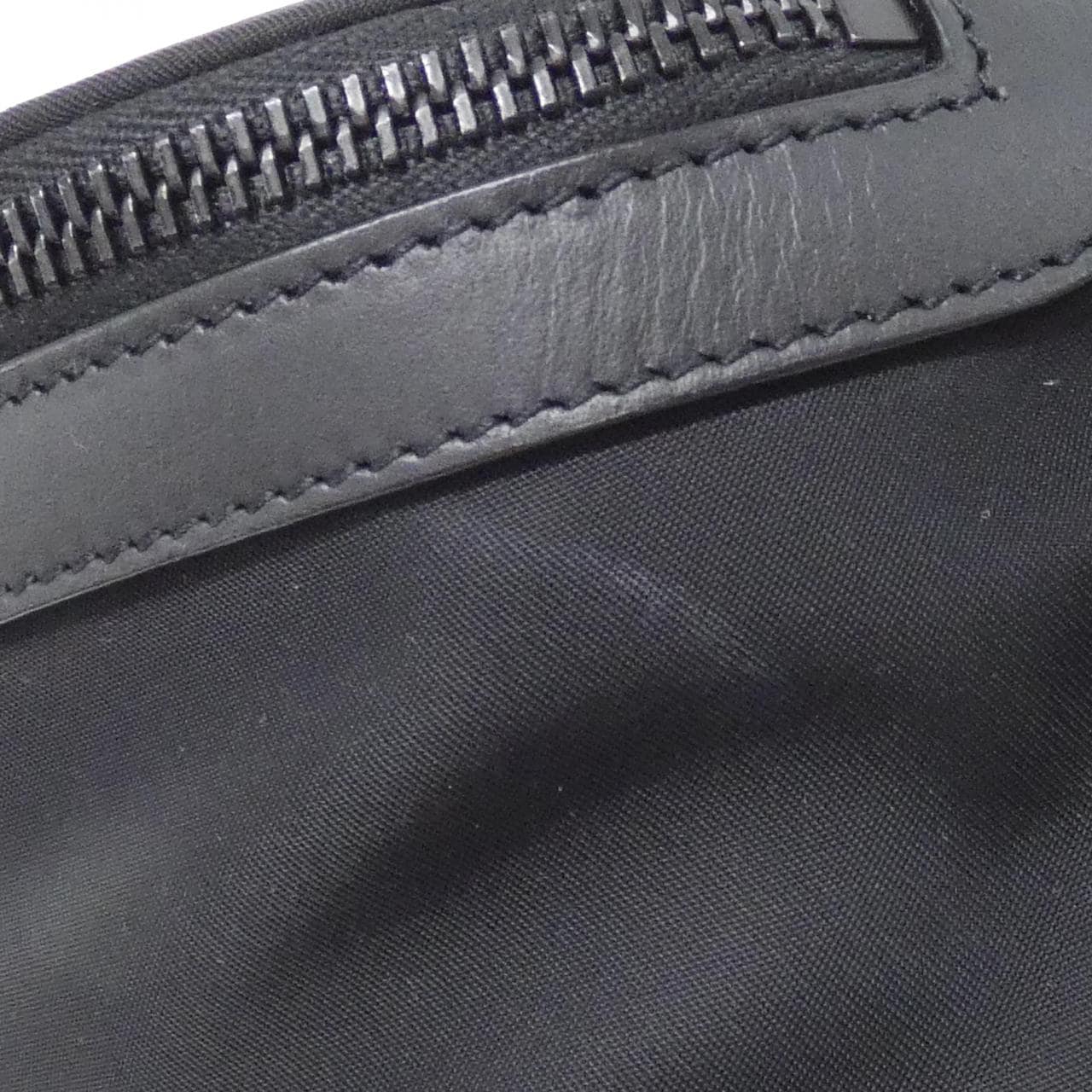 サンローラン シティ ボディ バッグ 649768 FAAB8 ショルダーバッグ