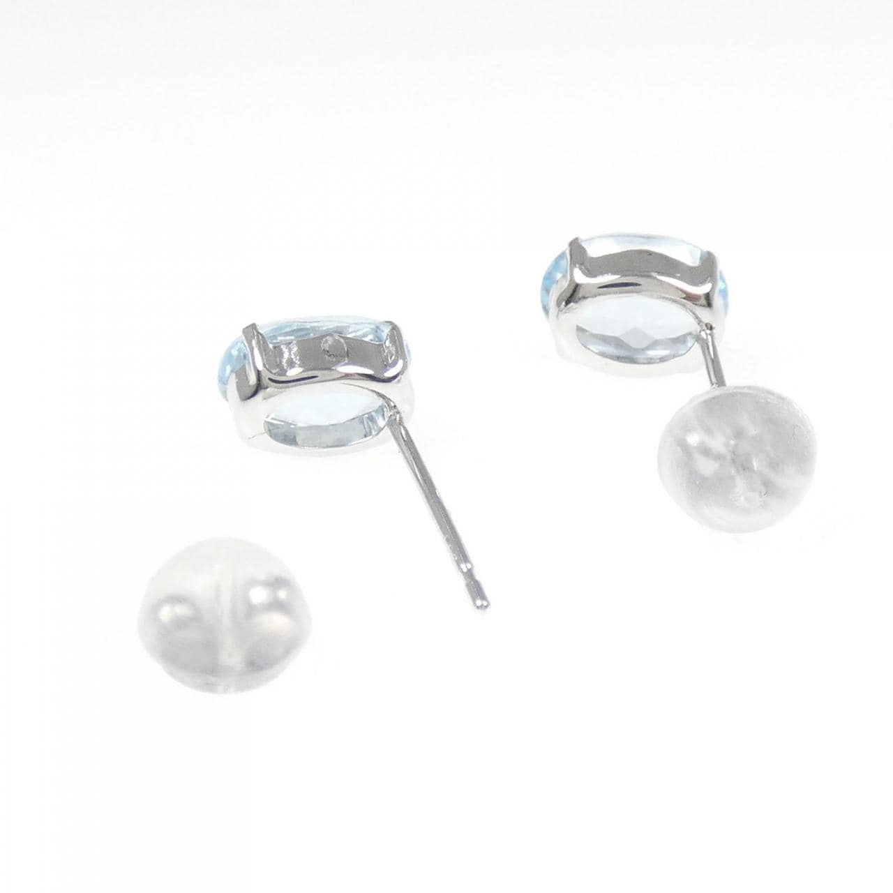 K18WG ブルートパーズ ピアス 2.00CT