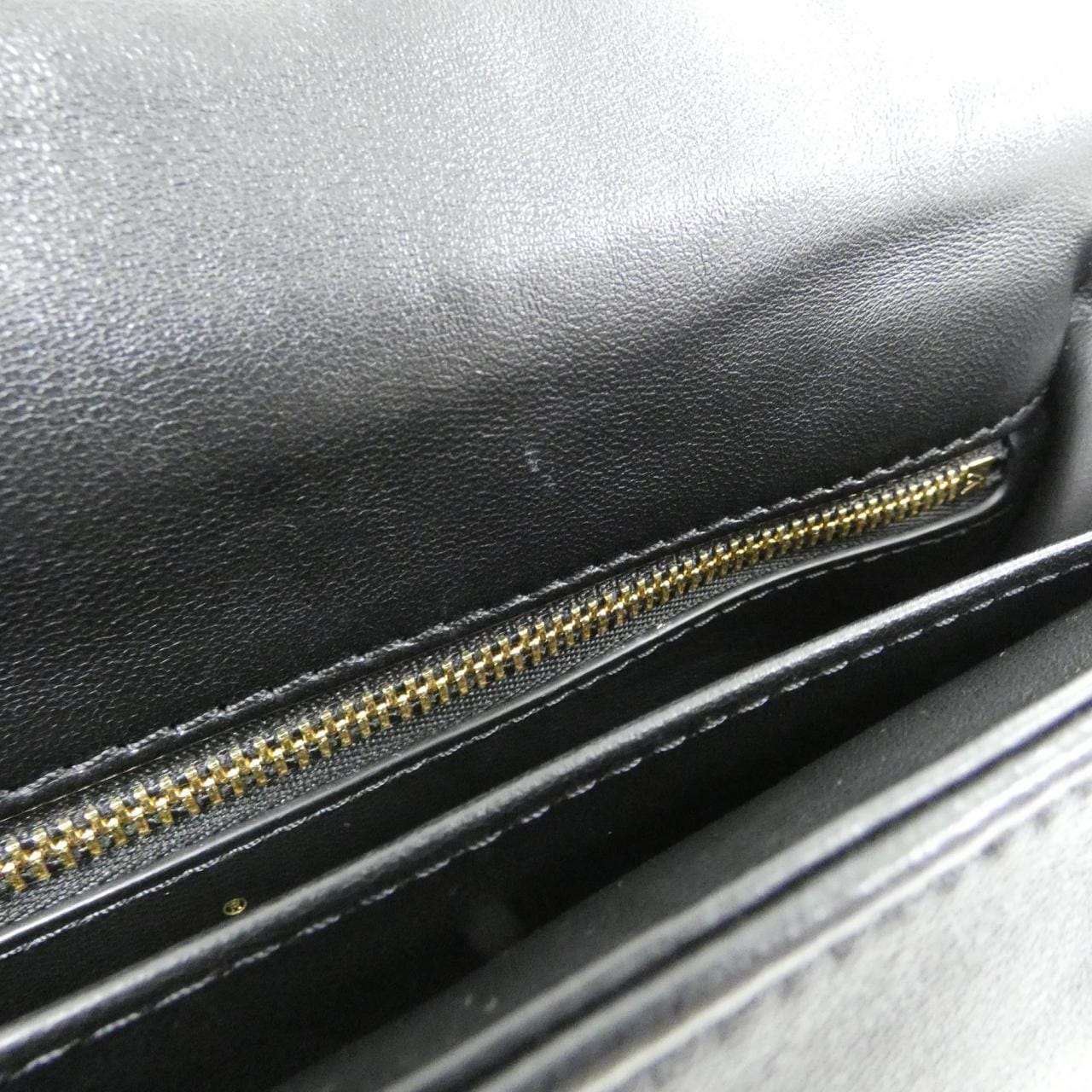 ルイヴィトン ツイスト MM M22785 ショルダーバッグ