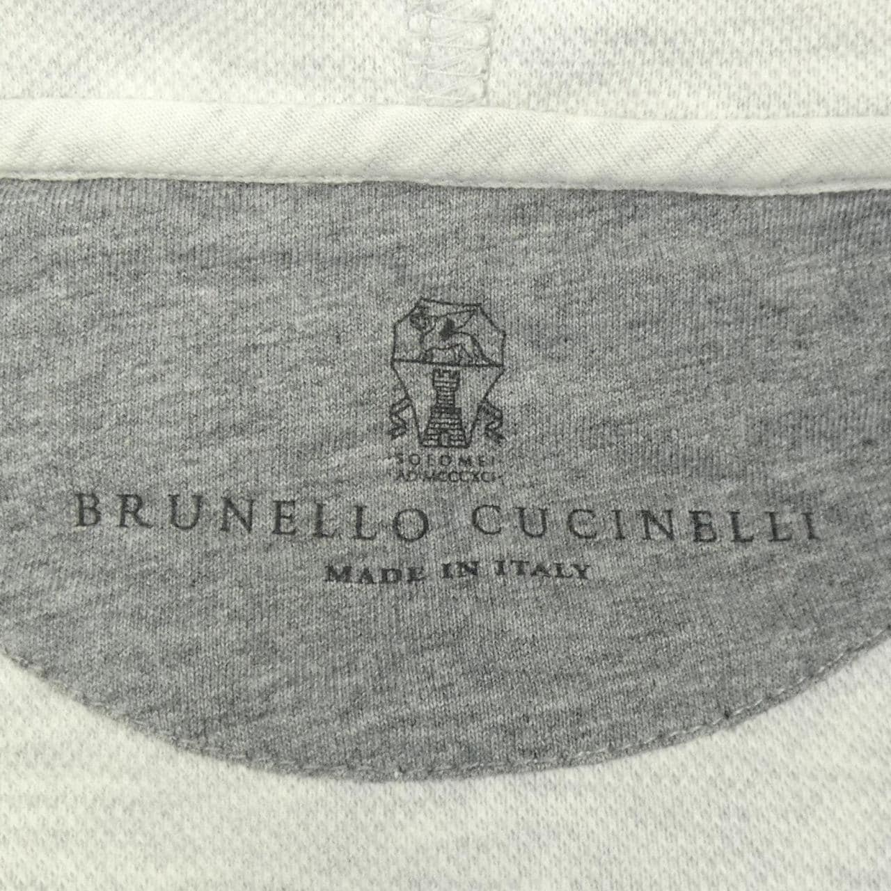 ブルネロクチネリ BRUNELLO CUCINELLI パーカー