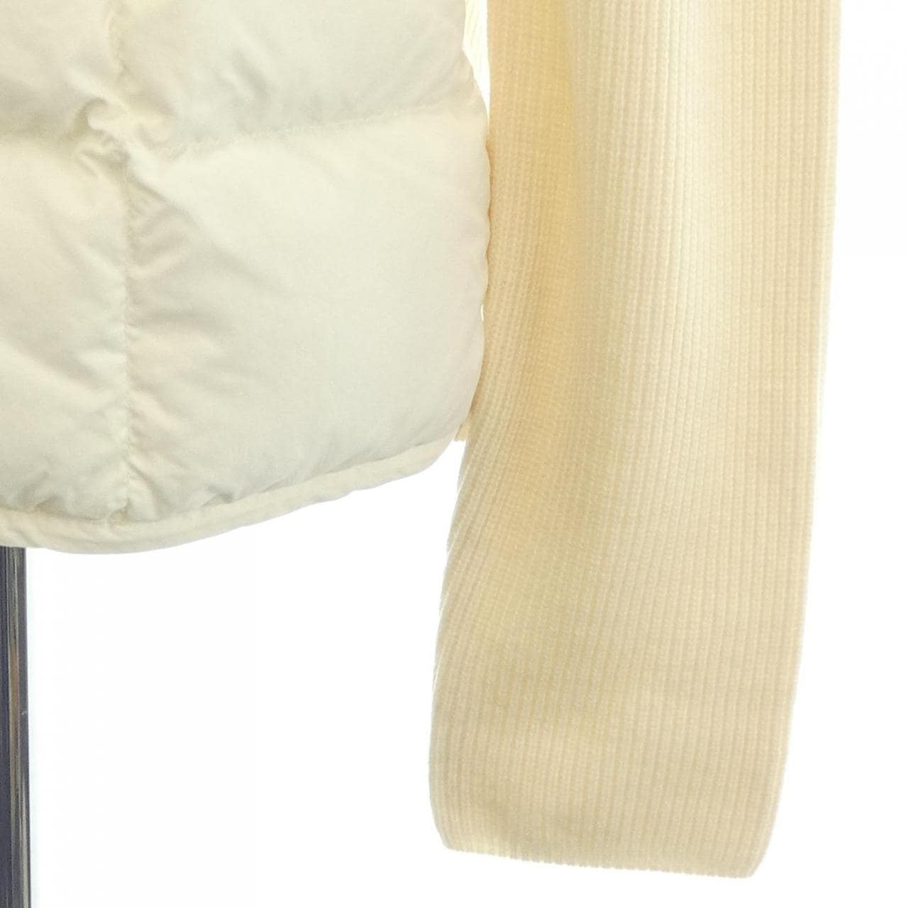 モンクレール MONCLER 20939B00019 ダウンジャケット