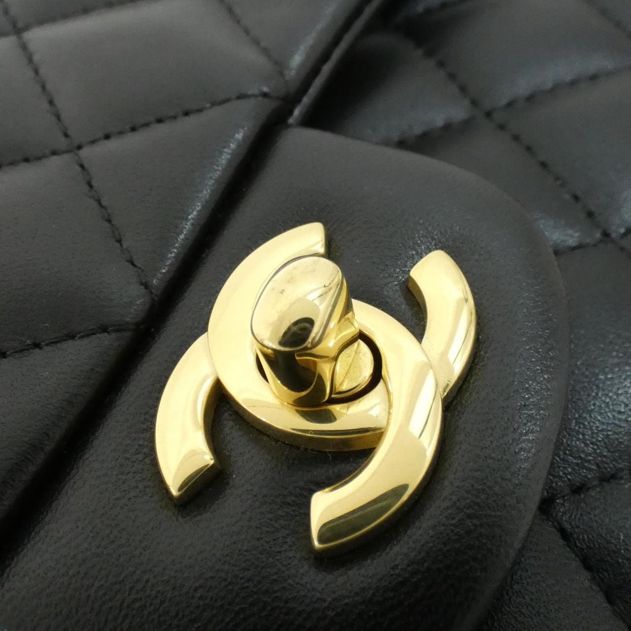 シャネル 1112 ショルダーバッグ