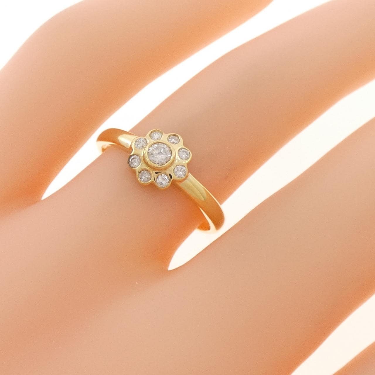 K18YG フラワー ダイヤモンド リング 0.18CT