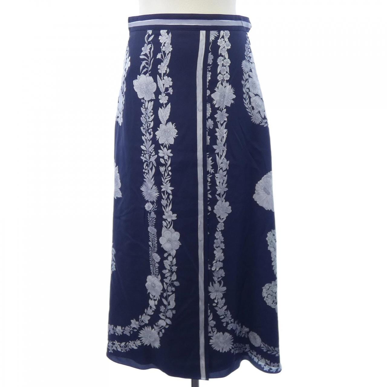 エルメス HERMES BRIDES DE GALA EN FLEURS ESQUISSE 5E0337D1 スカート
