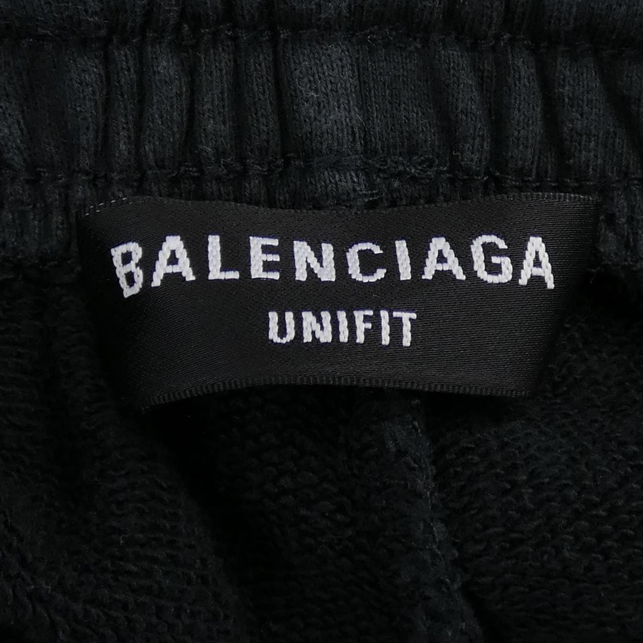 バレンシアガ BALENCIAGA 676137 TMVG6 UNISEX ショートパンツ