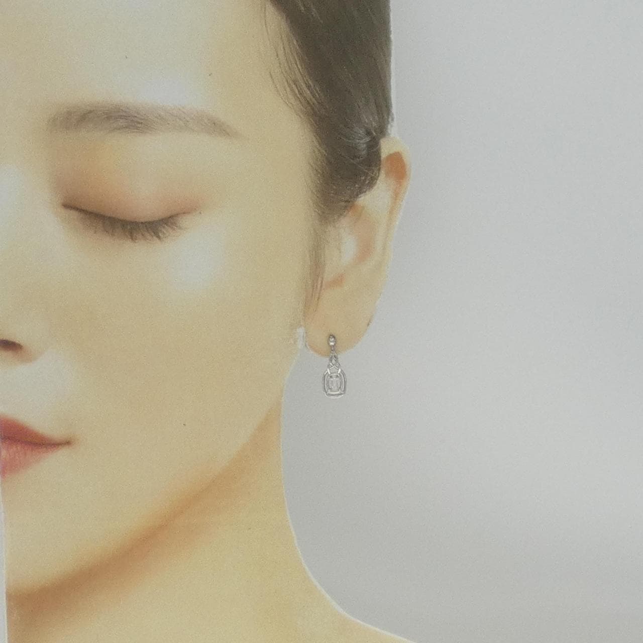 [BRAND NEW] PT Diamond Earrings 0.16CT