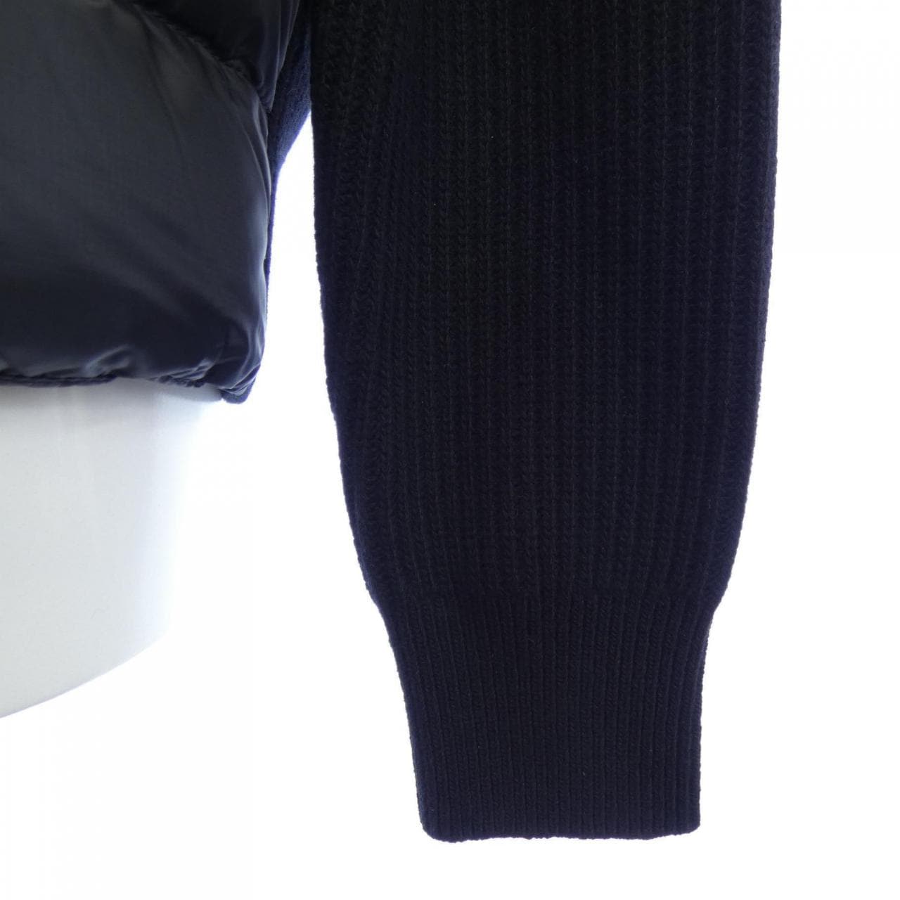 モンクレール MONCLER 20919B00051 ダウンジャケット