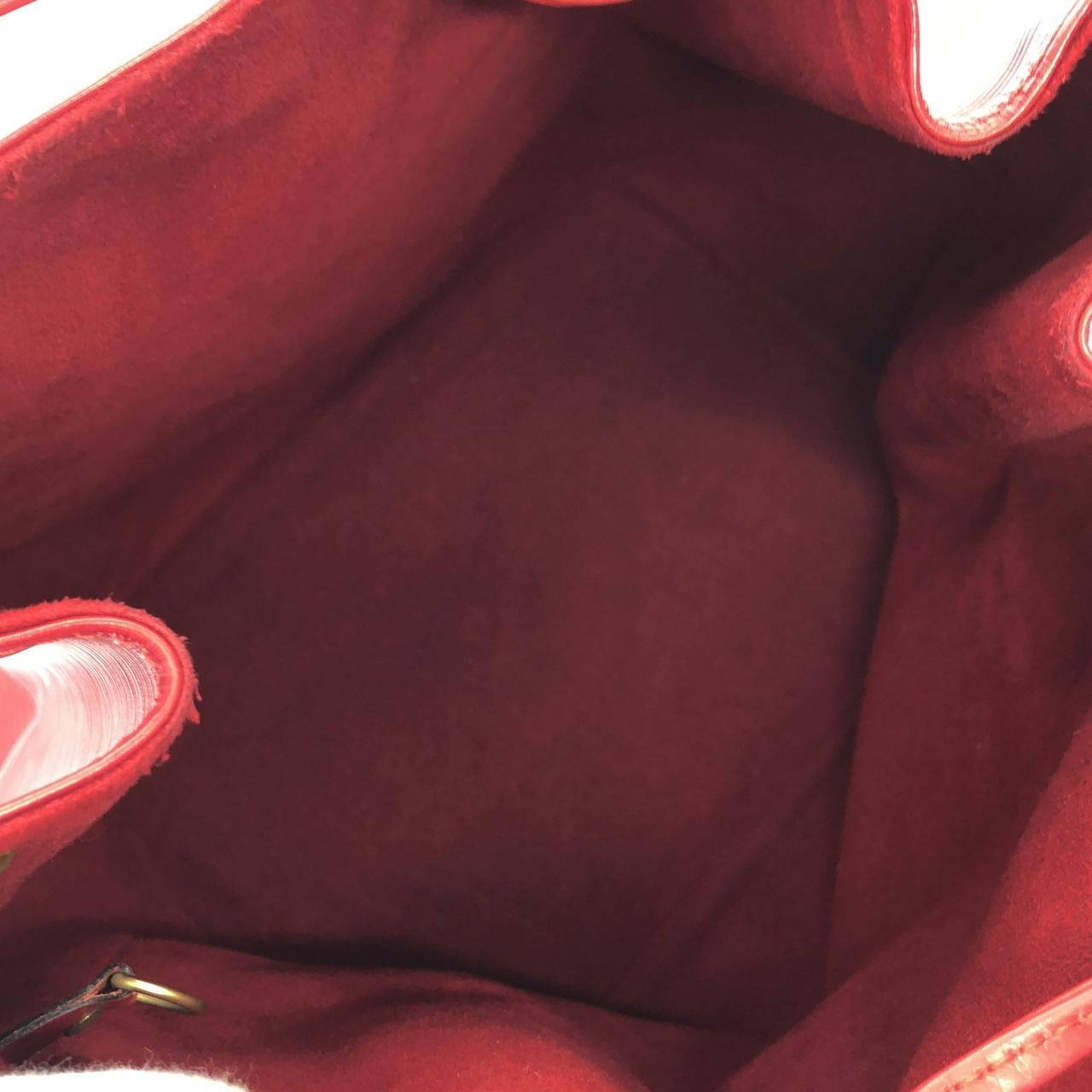 ルイヴィトン エピ ノエ M44007 ショルダーバッグ