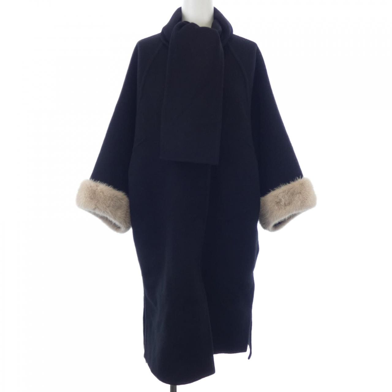 フェンディ FENDI FF8450 W18 コート