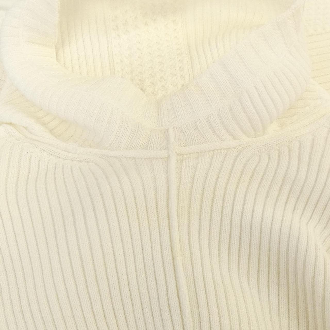 シャネル CHANEL P56130K07349 ニット