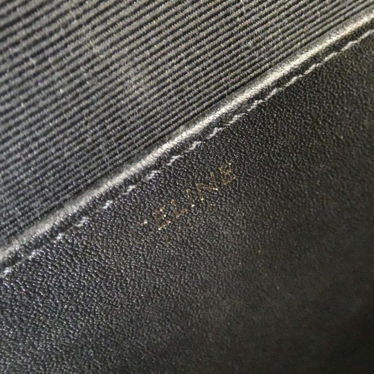 セリーヌ C チャーム ミディアム 188353BFH ショルダーバッグ