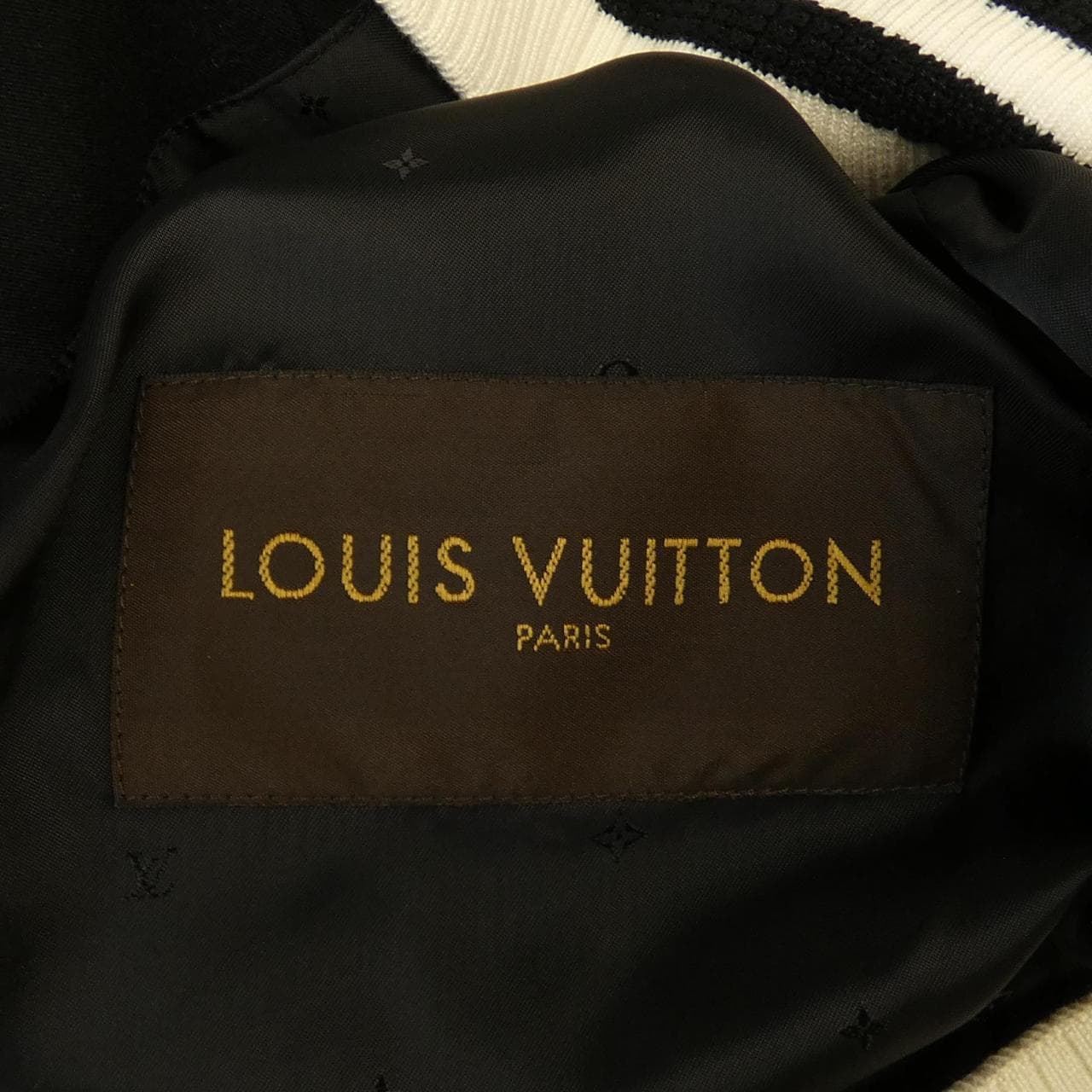 ルイヴィトン LOUIS VUITTON HDB16WAOF FRAGMENT スタジャン