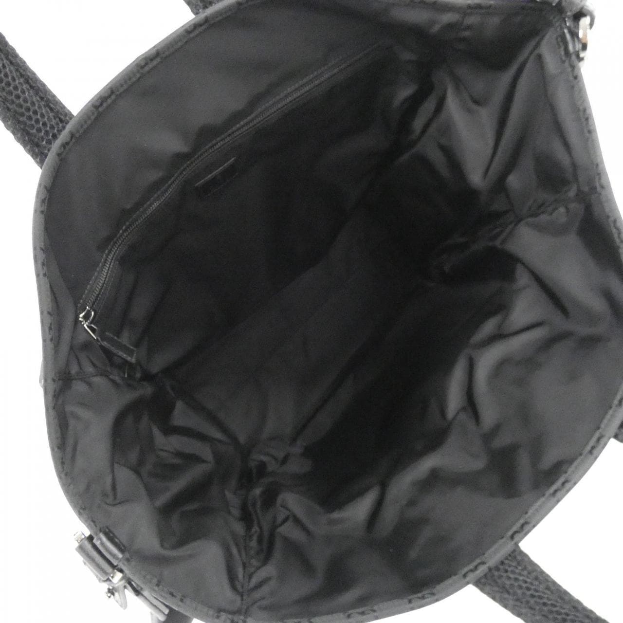 【新品】グッチ 818962 FAEEE バッグ