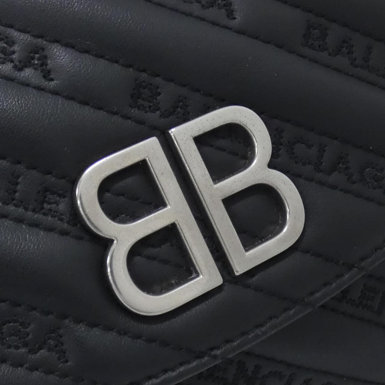 バレンシアガ BB ラウンド 501681 0HIAN ショルダーバッグ