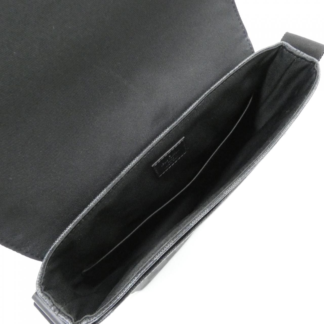 ルイヴィトン ダミエ グラフィット ディストリクト PM N40349 ショルダーバッグ