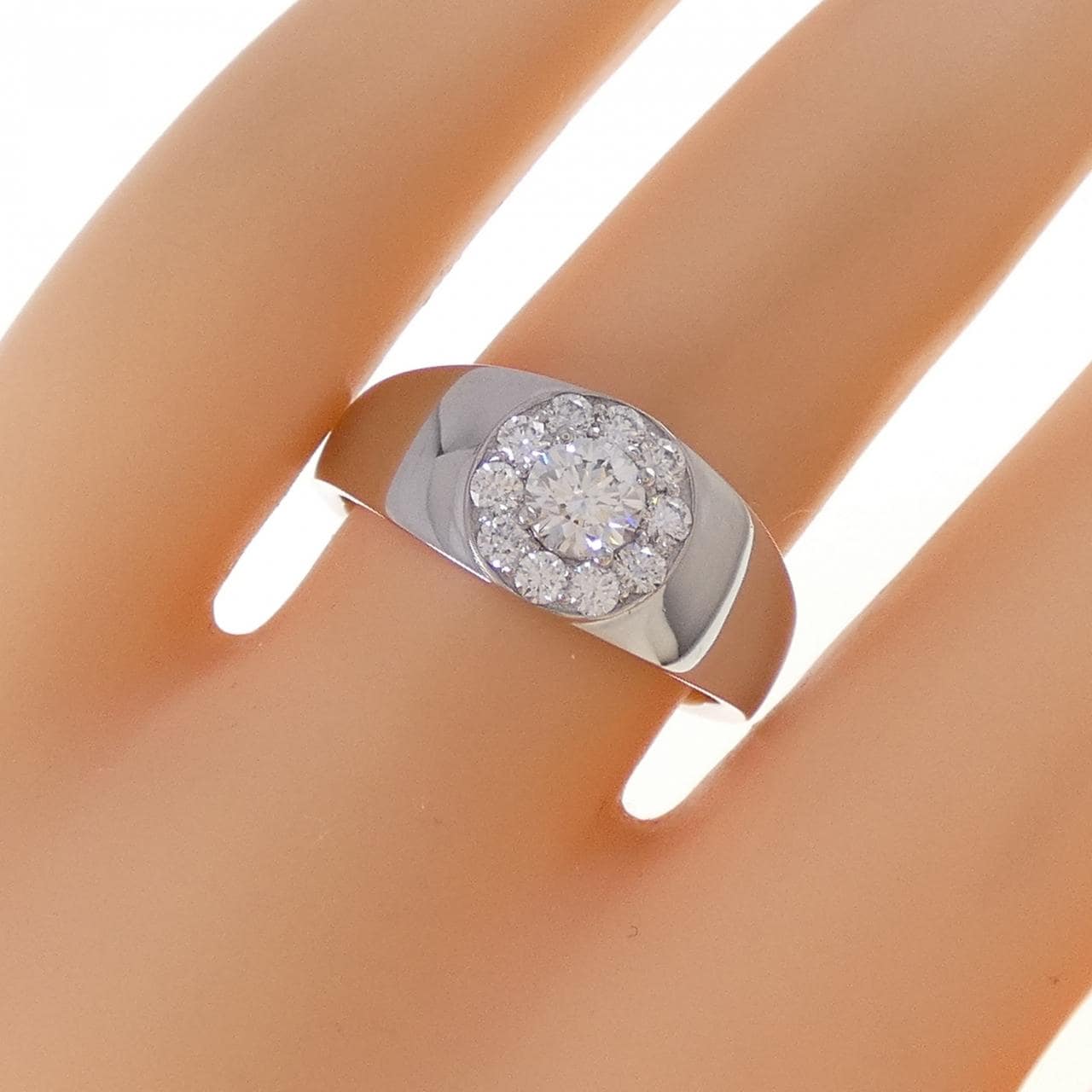 ジーエスティービー ダイヤモンド リング 0.30CT