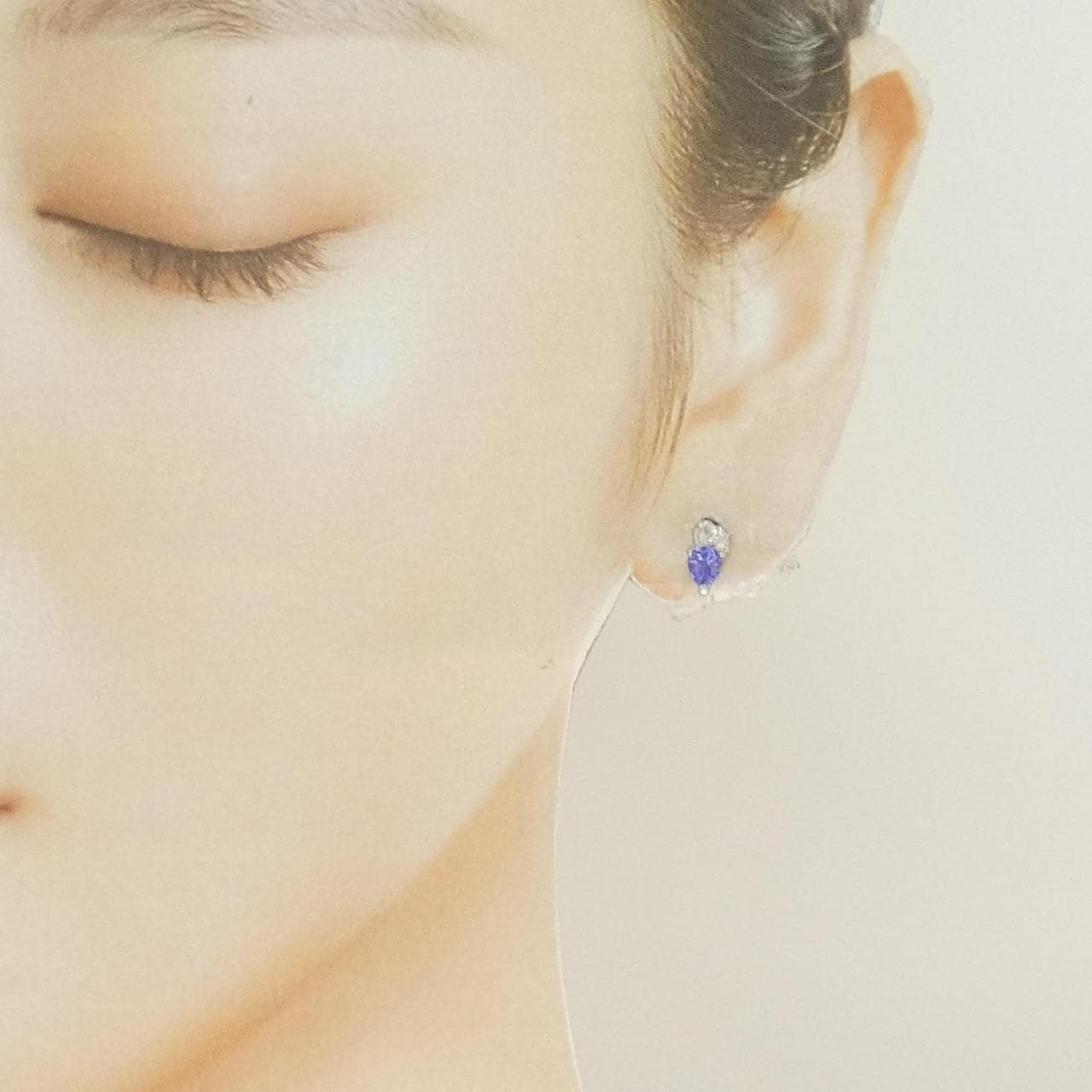 PT850/PT900 タンザナイト ピアス