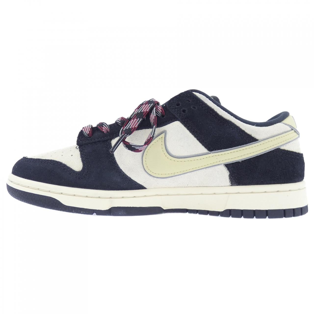 ナイキ NIKE DV3054-001 スニーカー