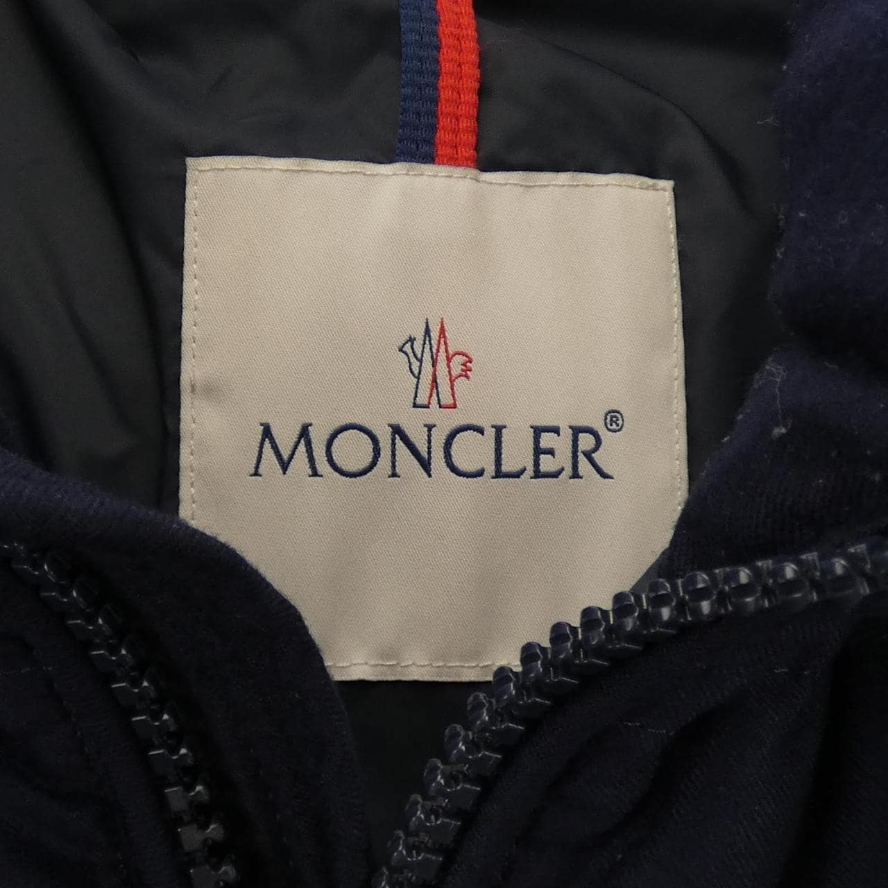 モンクレール MONCLER ダウンジャケット