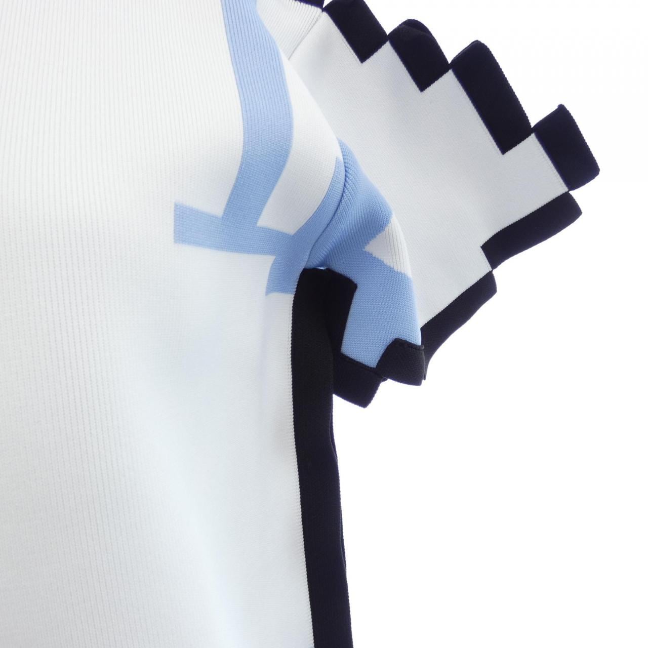 ロエベ LOEWE トップス