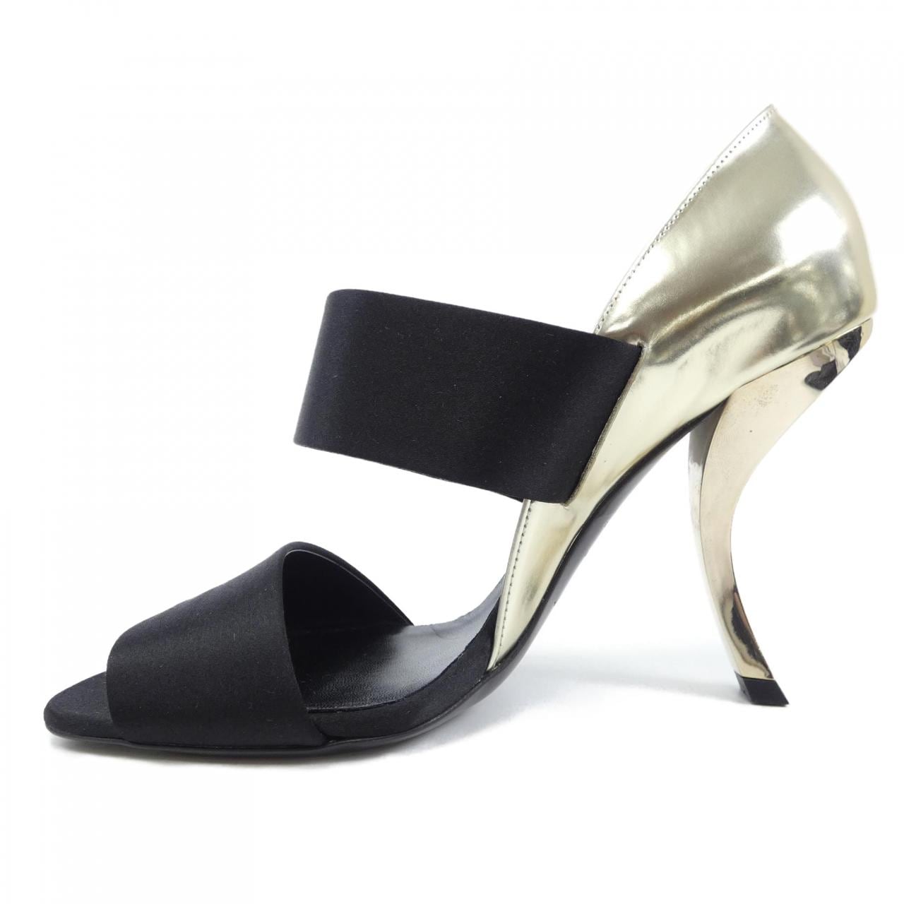 ロジェヴィヴィエ ROGER VIVIER シューズ