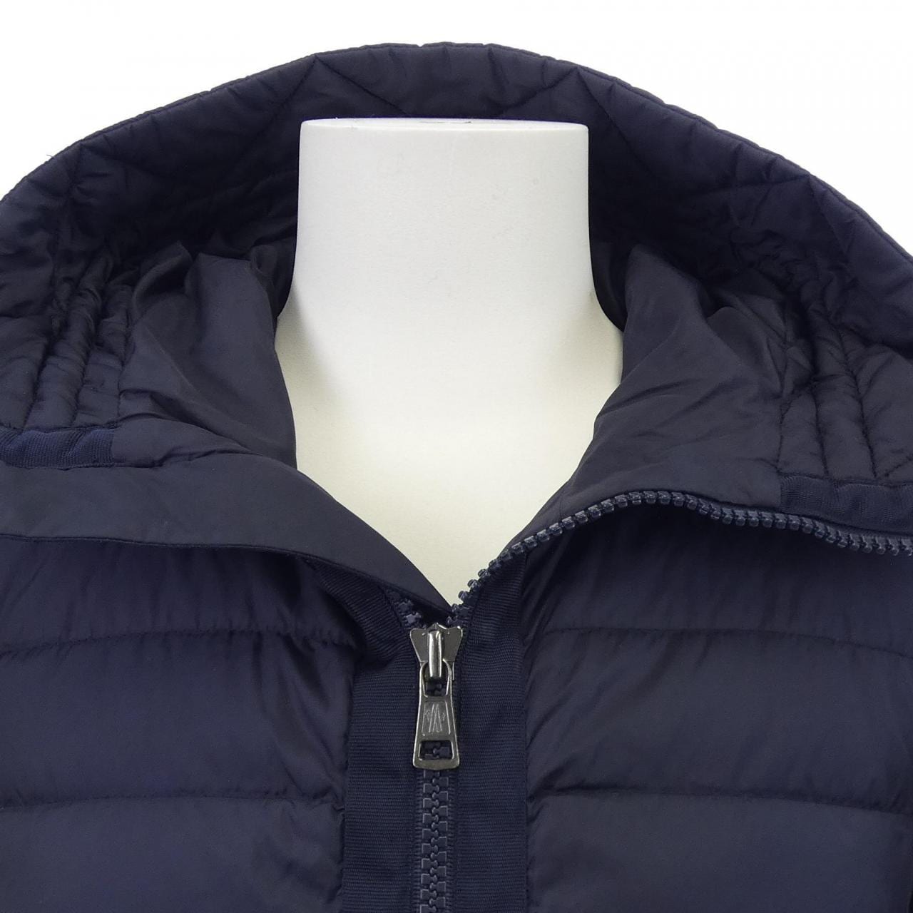 モンクレール MONCLER 20919402800 ダウンジャケット