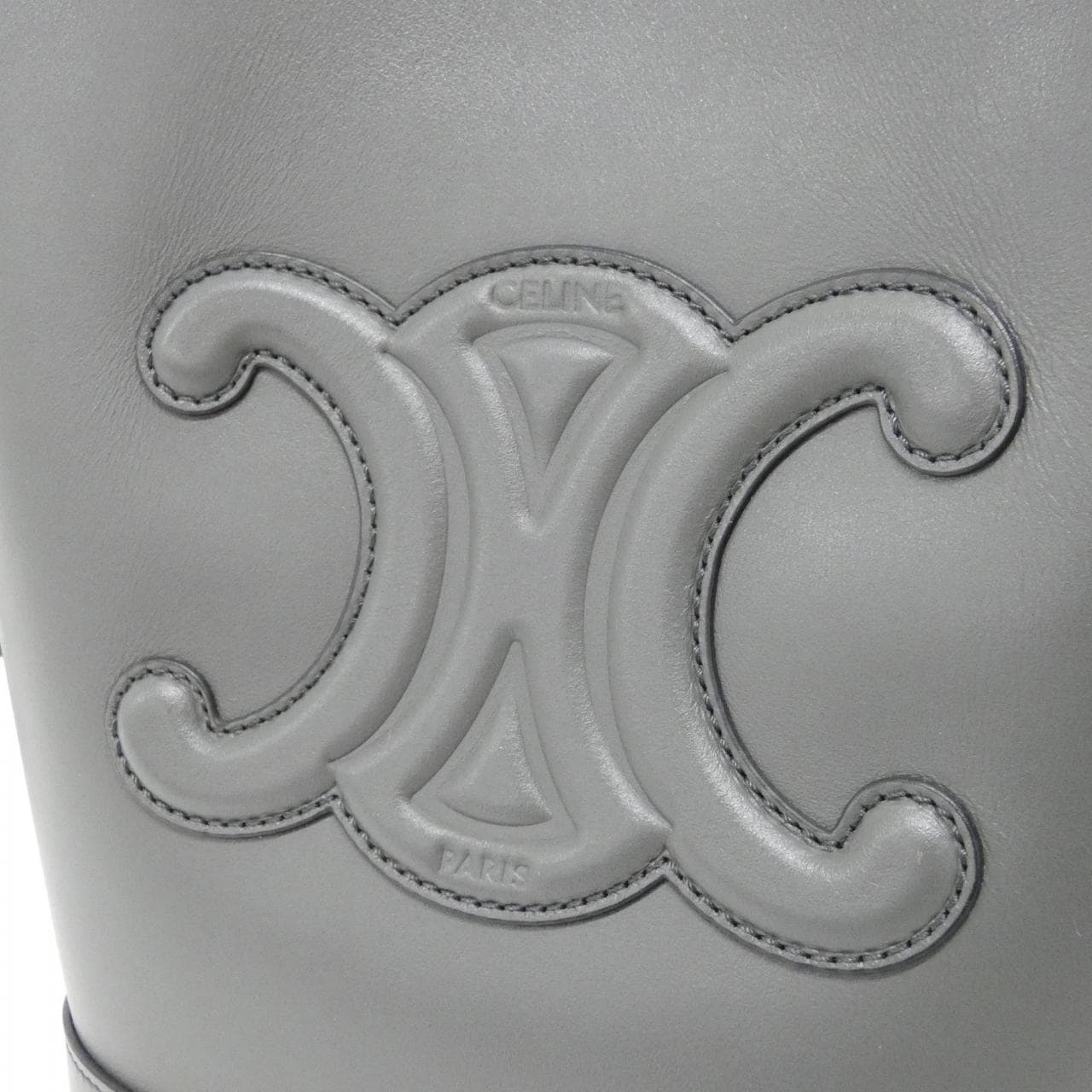 セリーヌ スモール バケット キュイル トリオンフ 198243DU3 ショルダーバッグ