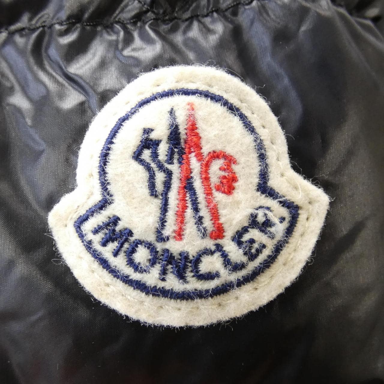 モンクレール MONCLER ダウンジャケット