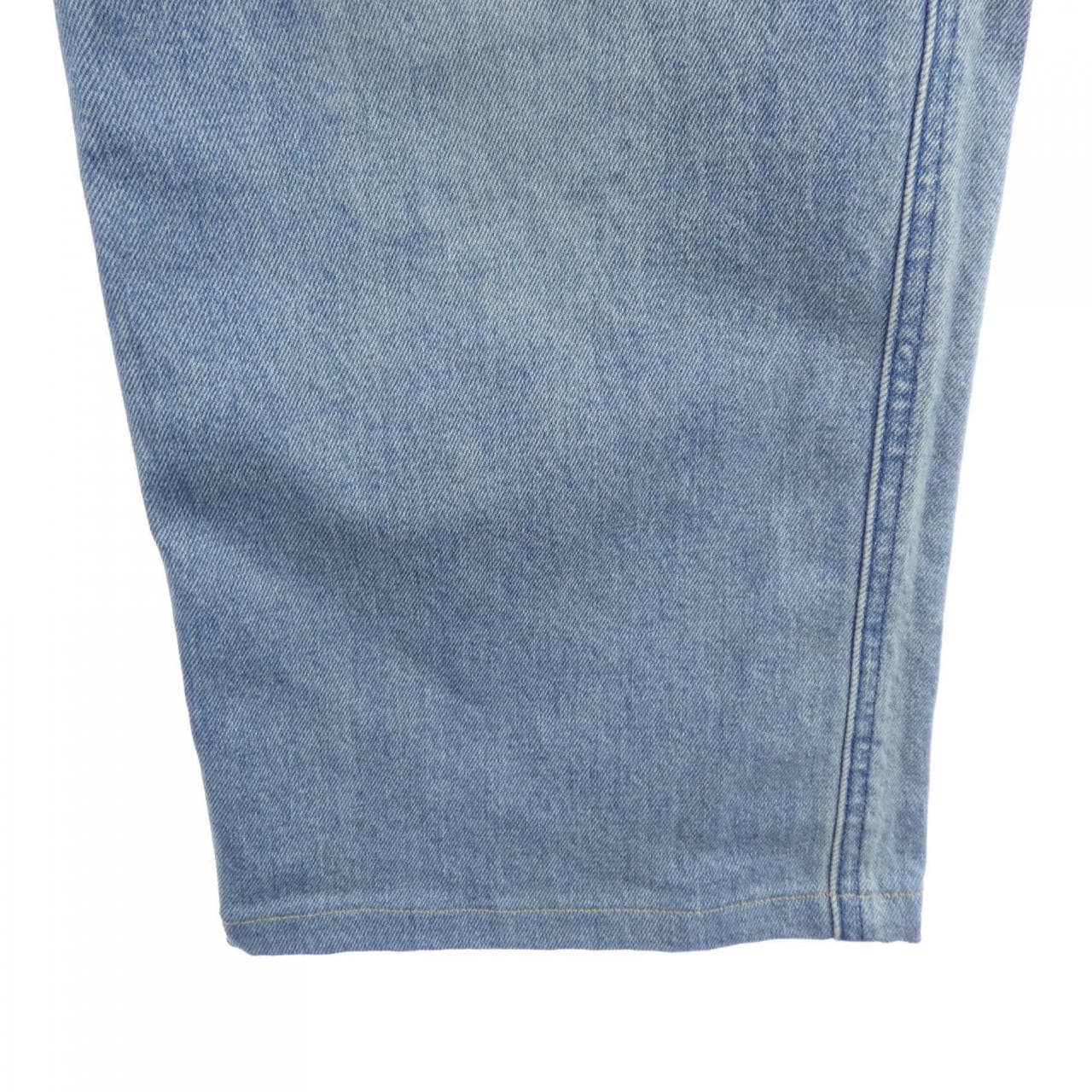 ヤヌーク YANUK ジーンズ