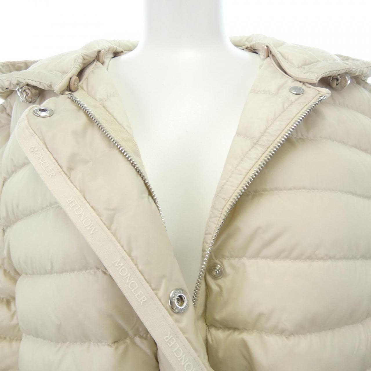 モンクレール MONCLER ダウンジャケット