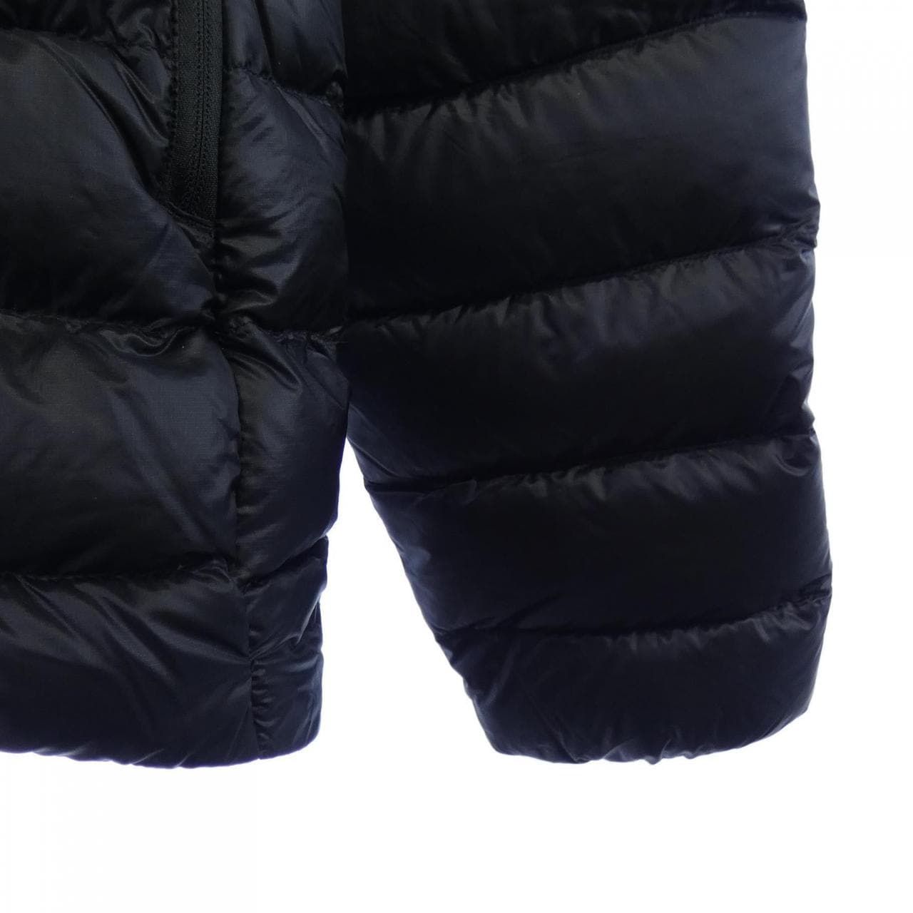 モンテイン MONTANE ダウンジャケット