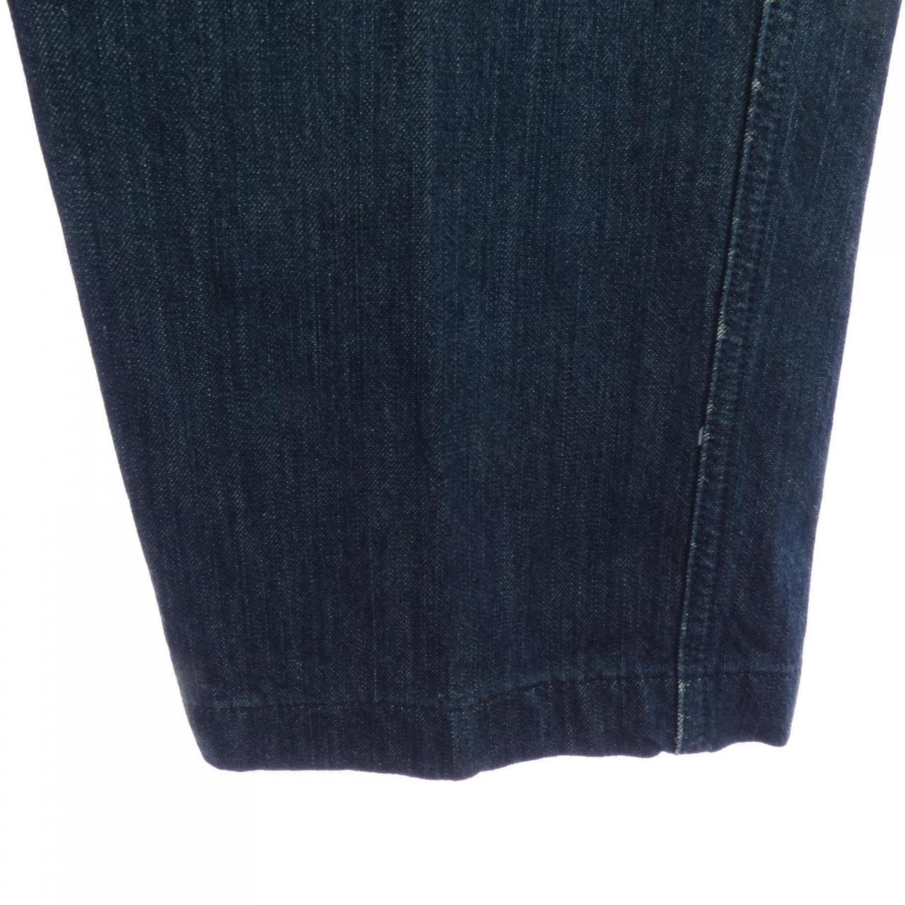 イッセイミヤケ ISSEY MIYAKE ME01FF056 ジーンズ