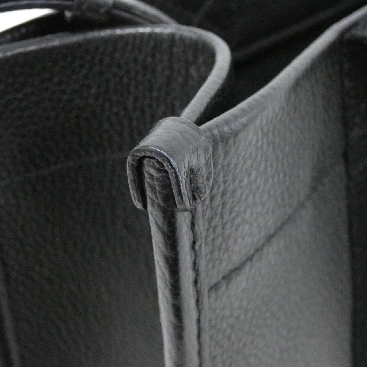 バレンシアガ ハードウェア 671402 2103A バッグ