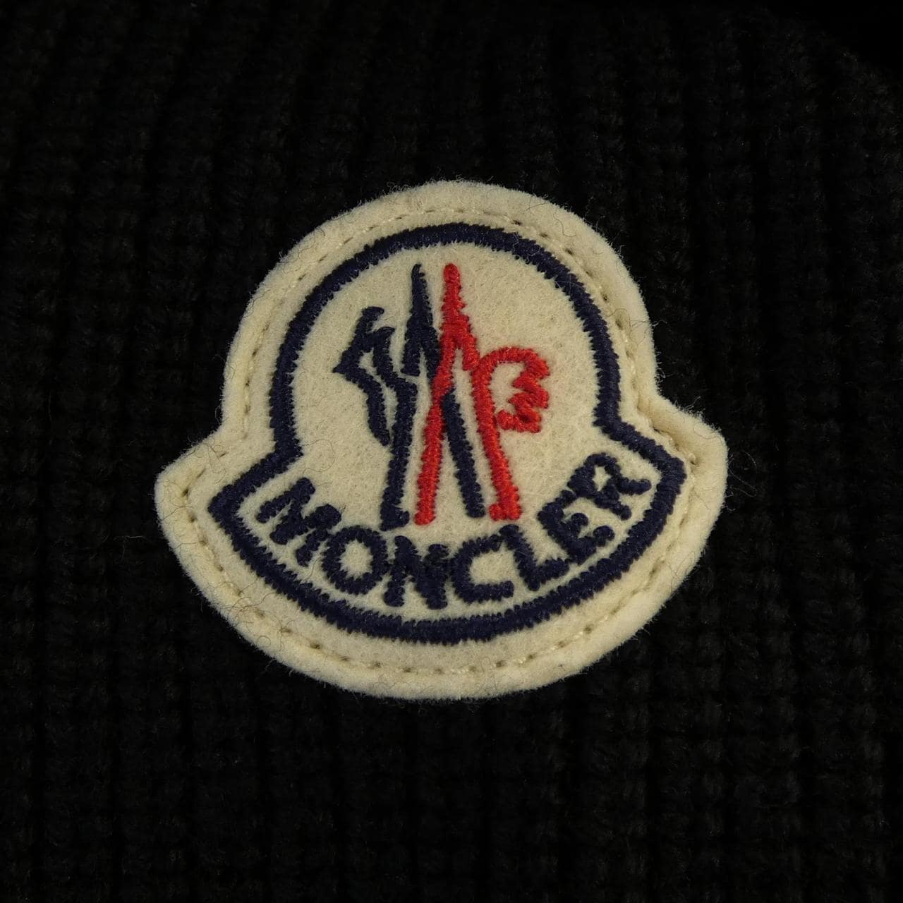 【新品】モンクレール MONCLER 20919B00028 M1131 ダウンジャケット