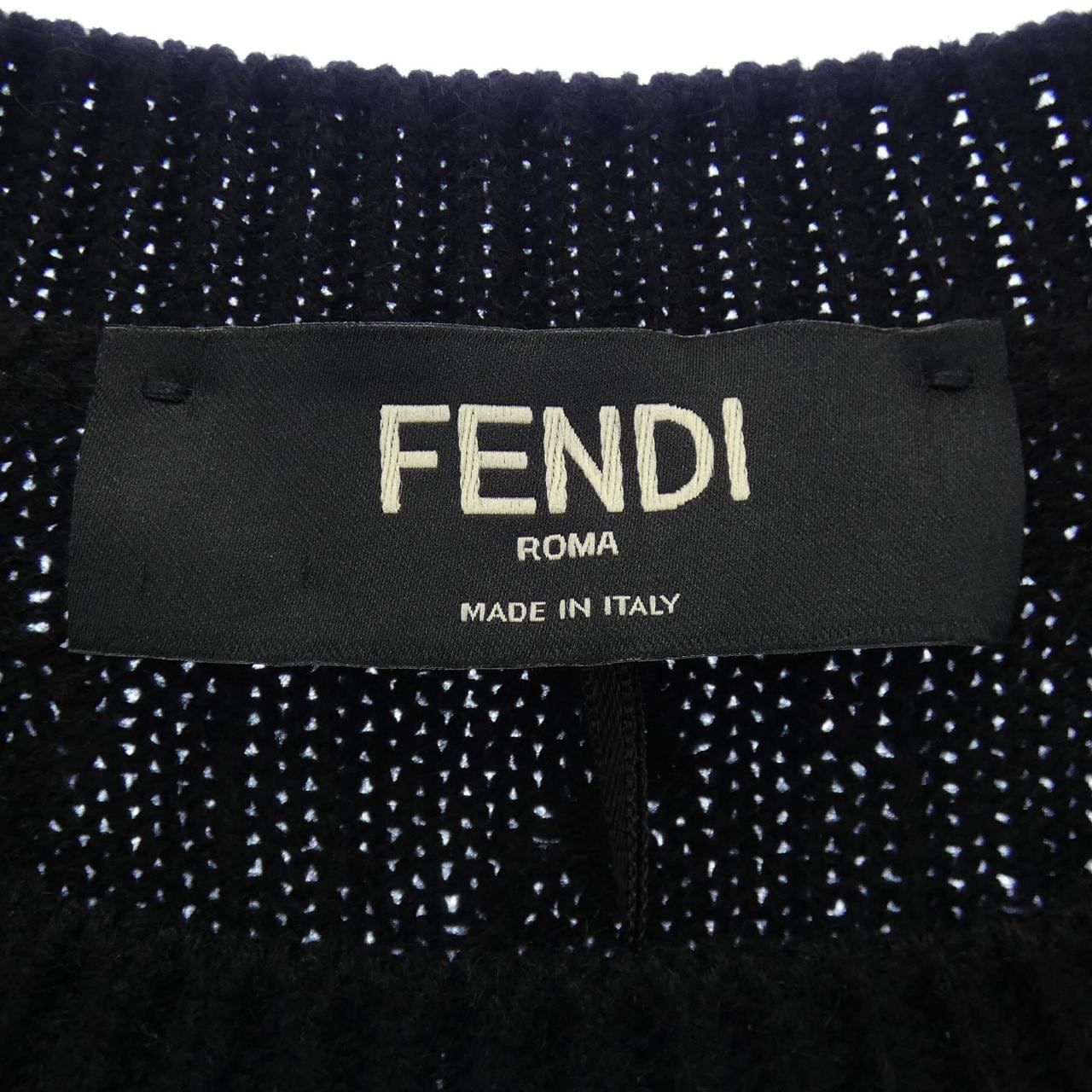 フェンディ FENDI ベスト
