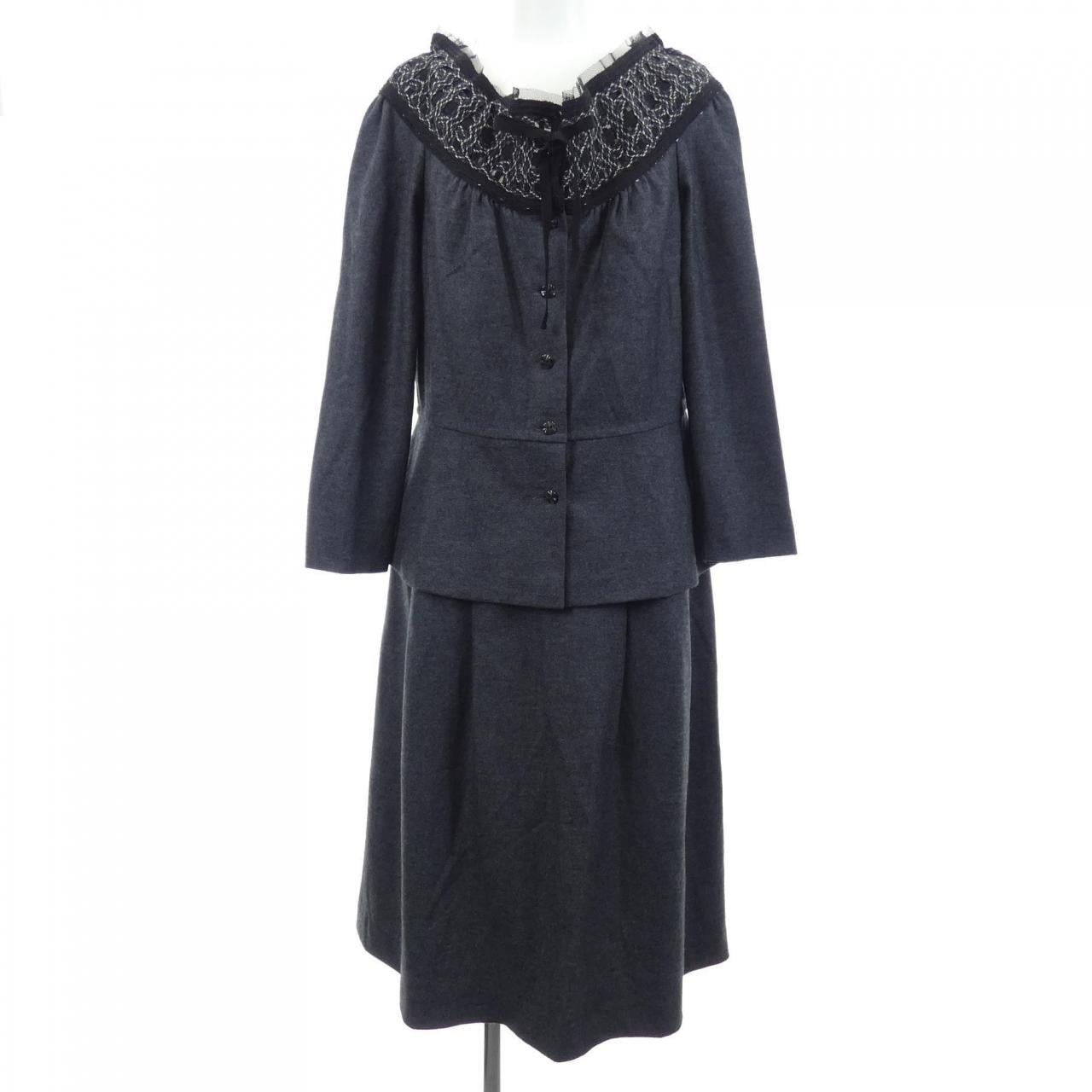 ユキコ･ハナイ YUKIKO HANAI セットアップ