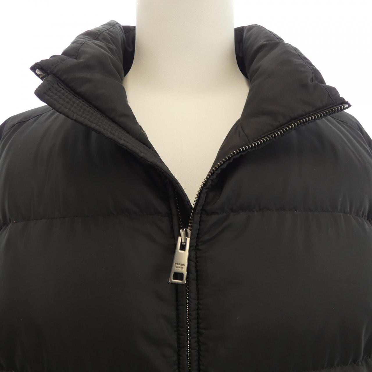 プラダ PRADA トライアングルロゴ SGY091 R132 106O ダウンジャケット