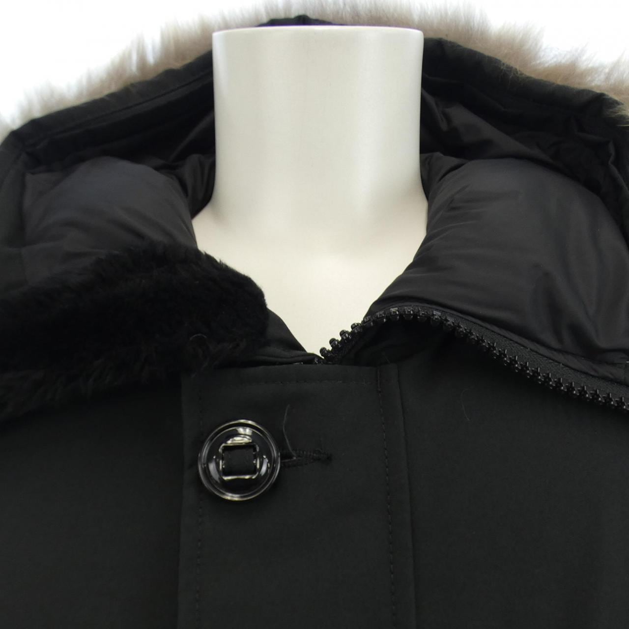 カナダグース CANADA GOOSE ダウンジャケット