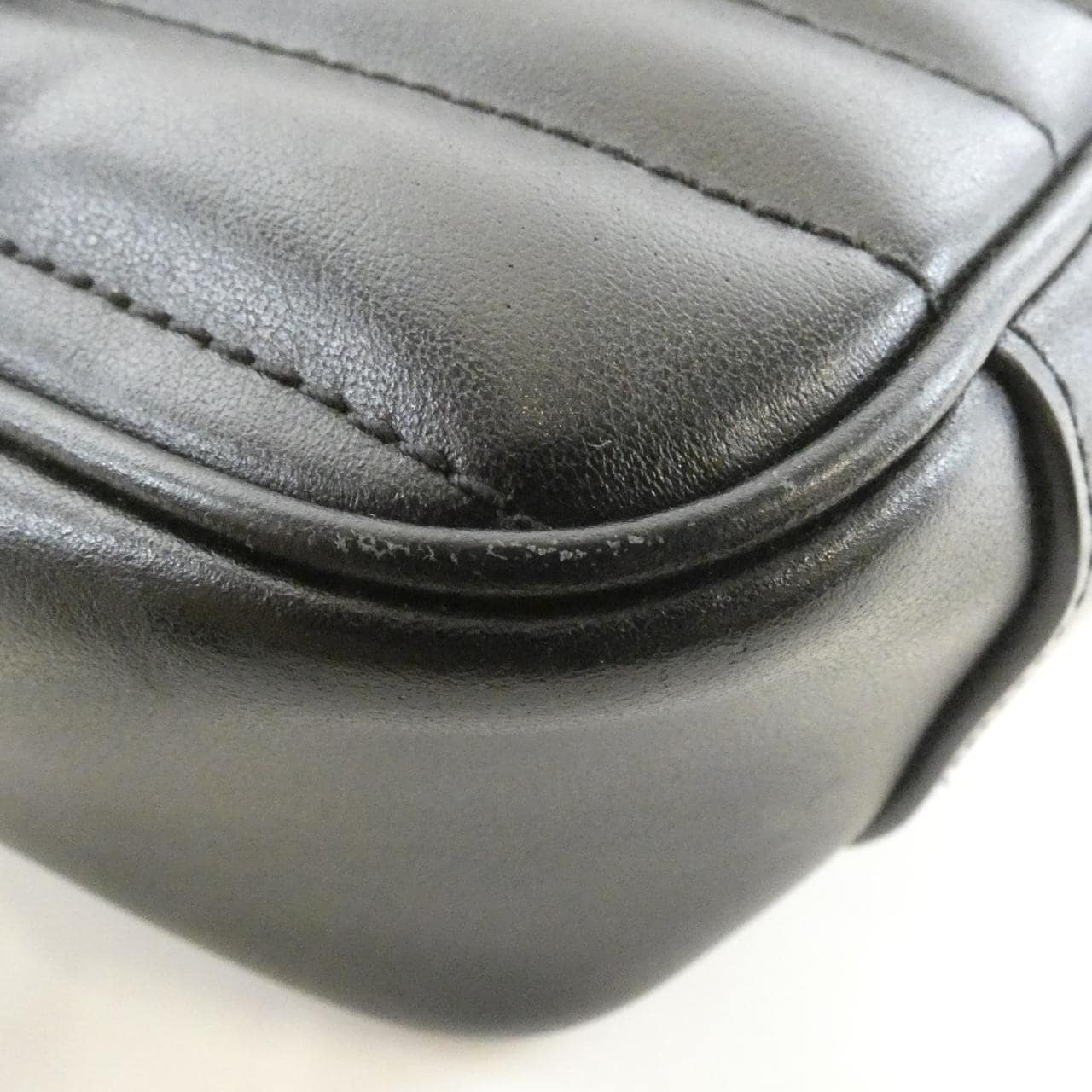 グッチ GG MARMONT 443497 UM8AN ショルダーバッグ