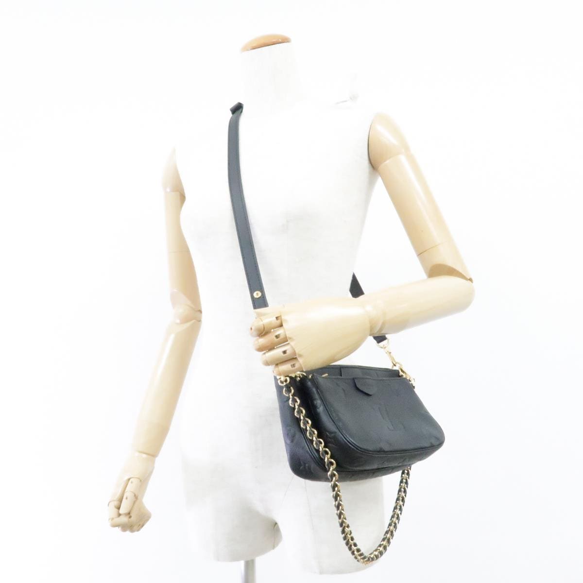 【未使用品】ルイヴィトン　モノグラムアンプラント　ミュルティポシェットアクセソワール　Ｍ８０３９９