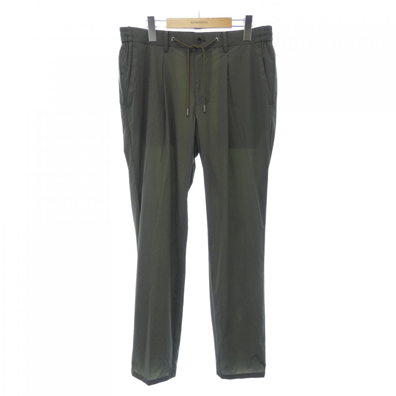アクアスキュータム Aquascutum パンツ