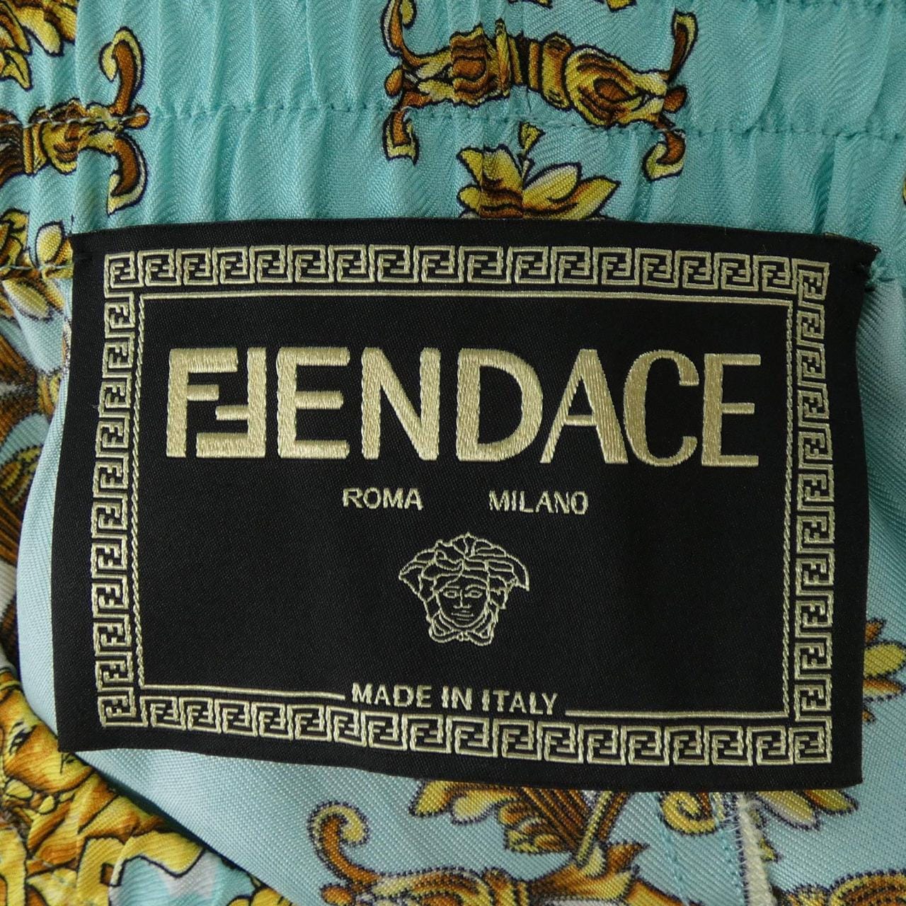 フェンダーチェ FENDACE パンツ