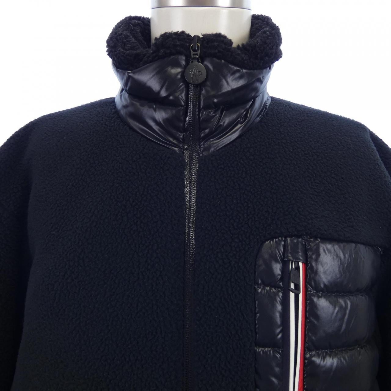 モンクレール MONCLER ダウンジャケット