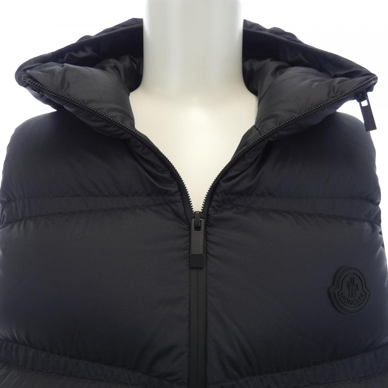 モンクレール MONCLER ダウンベスト