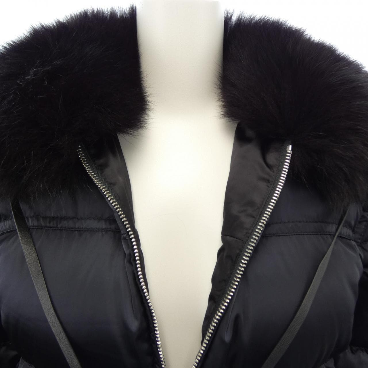 プラダ PRADA 29X275 R182 R0K ダウンジャケット