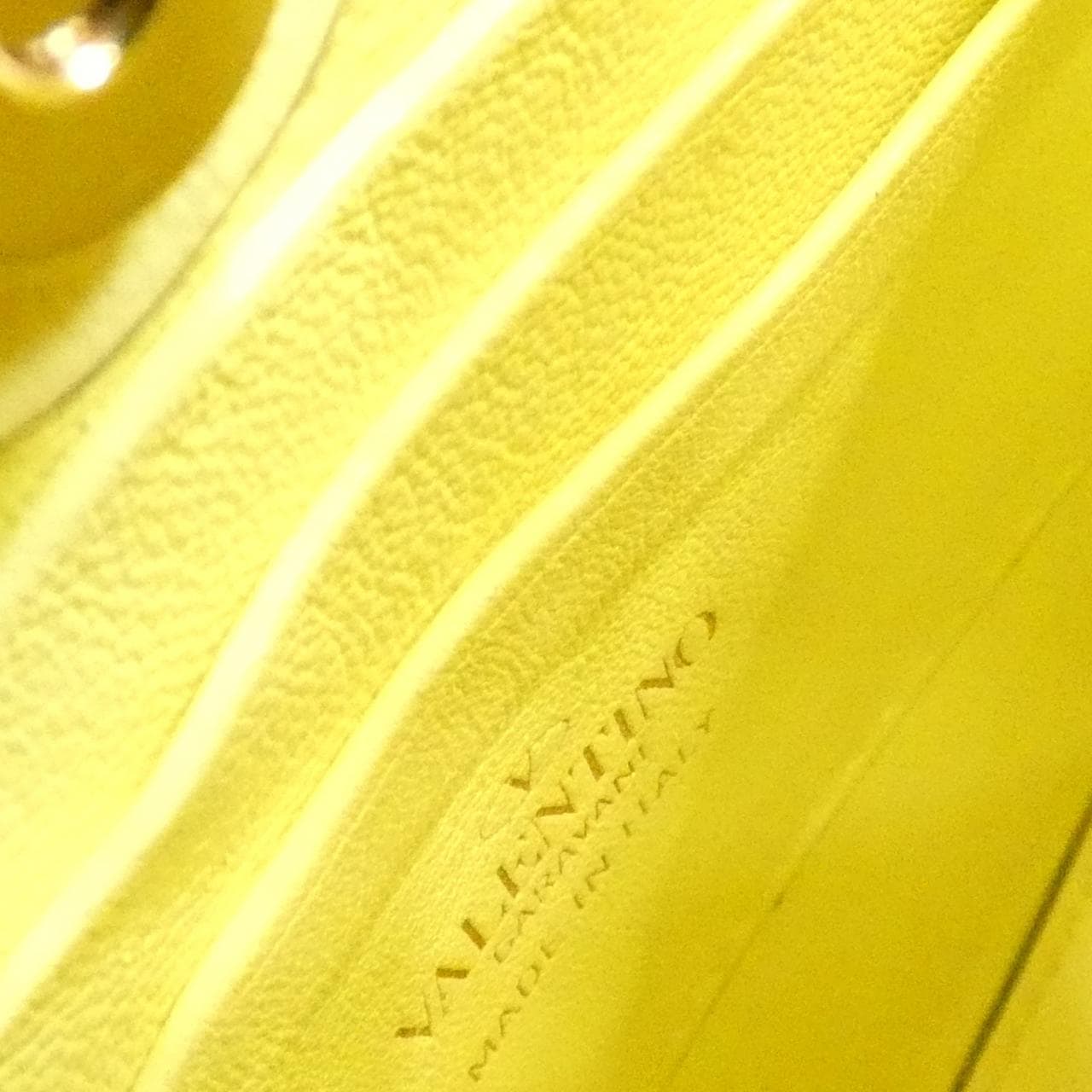 ヴァレンティノガラヴァーニ XW0P0X90BOL バッグ