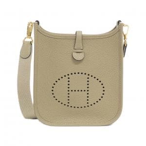 エルメス マキシキャドリーユ エヴリン アマゾン 16cm 069426CC ショルダーバッグ